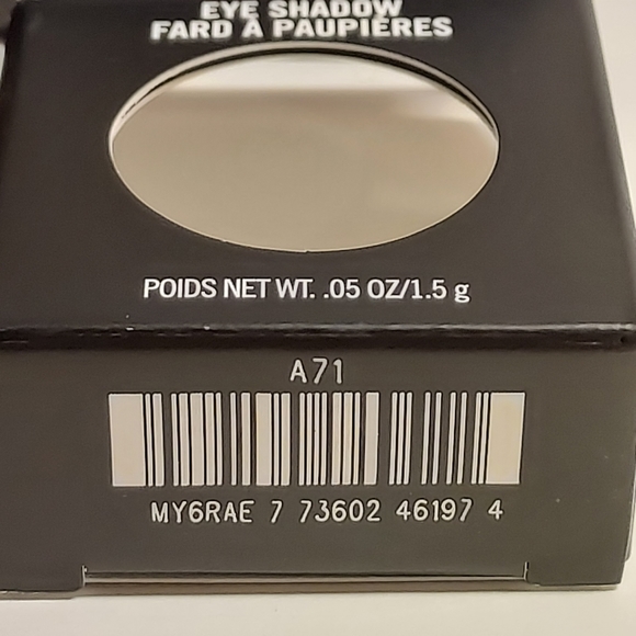 MAC Eyeshadow *SHELL PEACH SATIN* - Picture 5 of 5